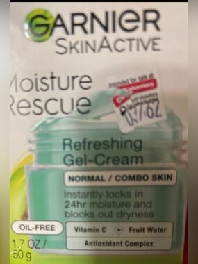 Garnier SkinActive Moisture Rescue Refreshing Gel-Cream - nib
